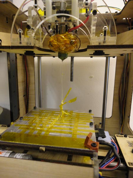 July 21st 2011: Thing-O-Matic build platform experiment gone wrong and sticky