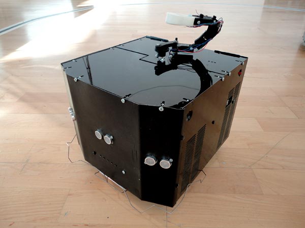 Darth robot the black one