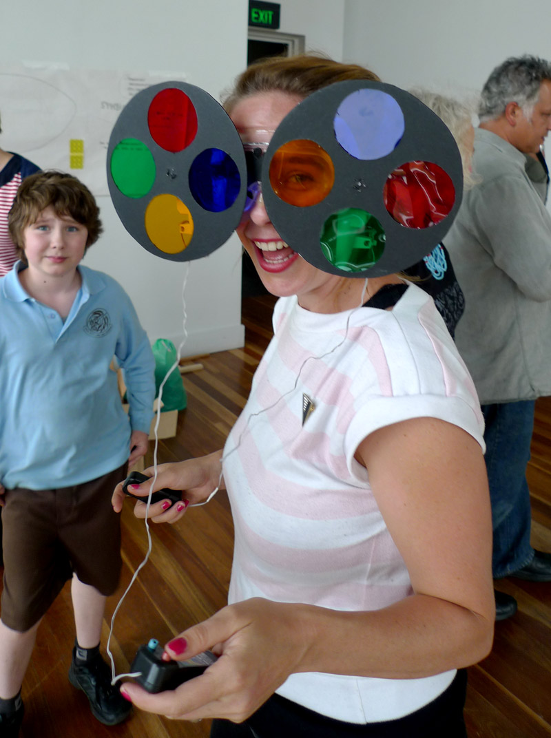 lunettes chromatiques motoris&eacute;es